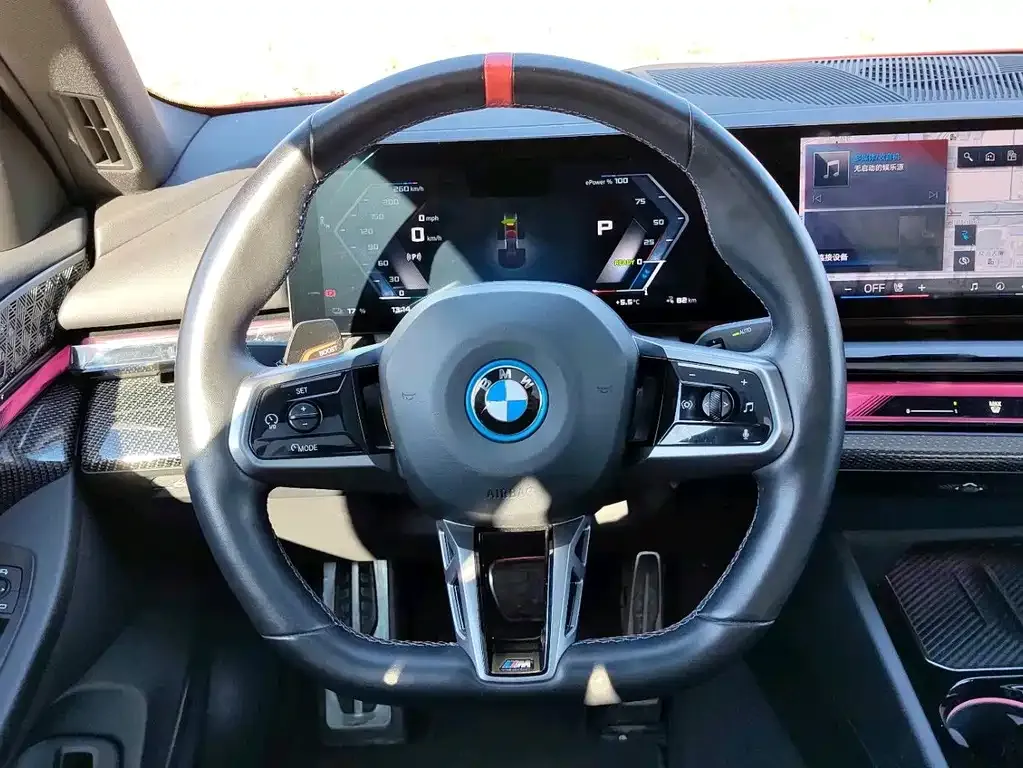 BMW i5 M60 — фото 5