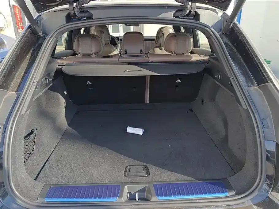 Mercedes-Benz EQE SUV — фото 2