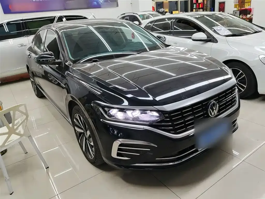 Volkswagen Passat — фото 8