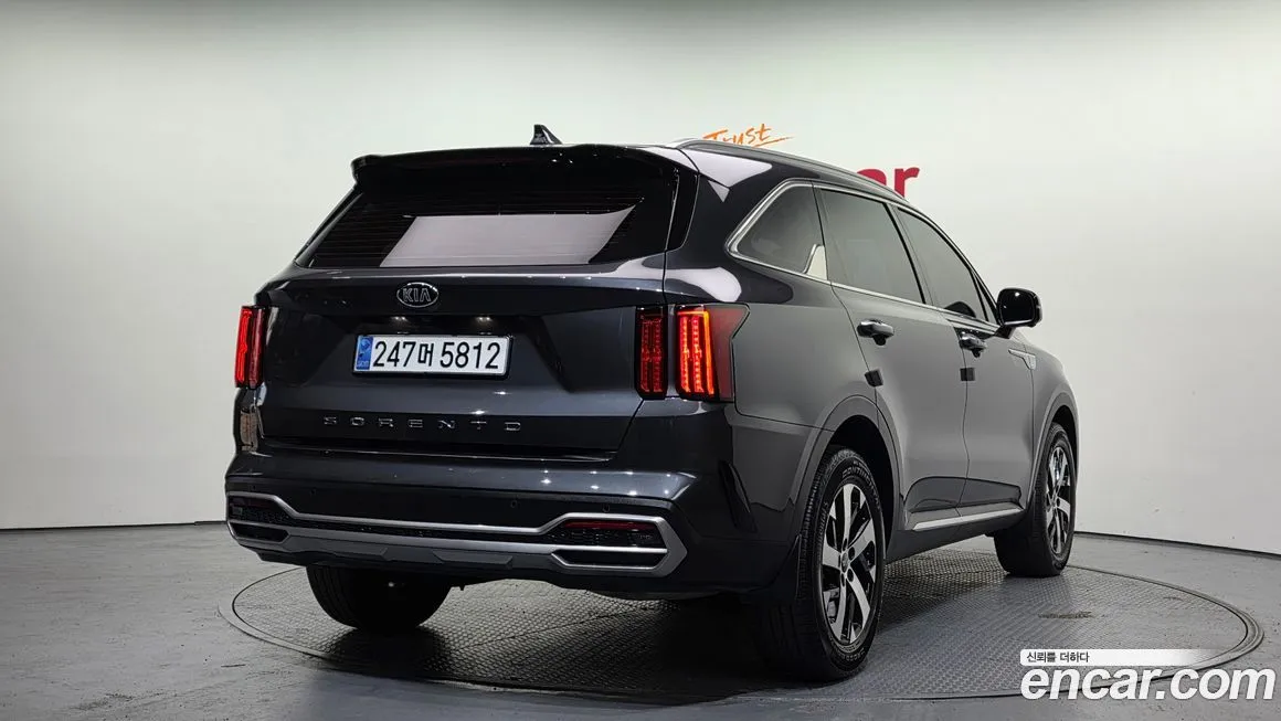 Kia Sorento — фото 6