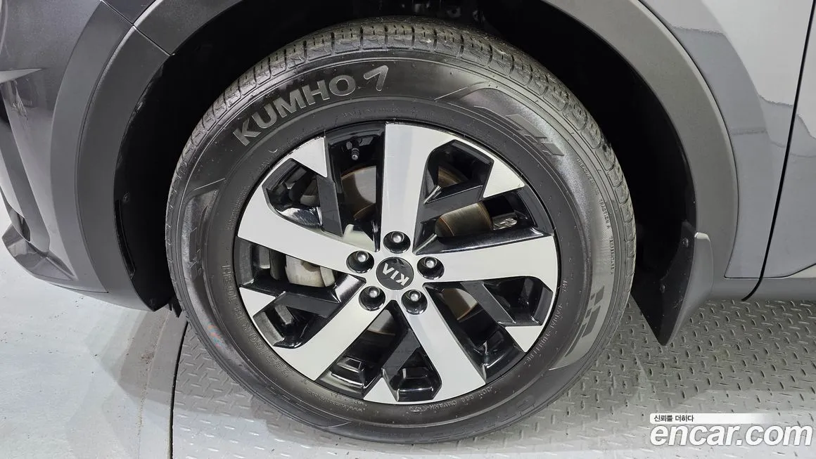 Kia Sorento — фото 7