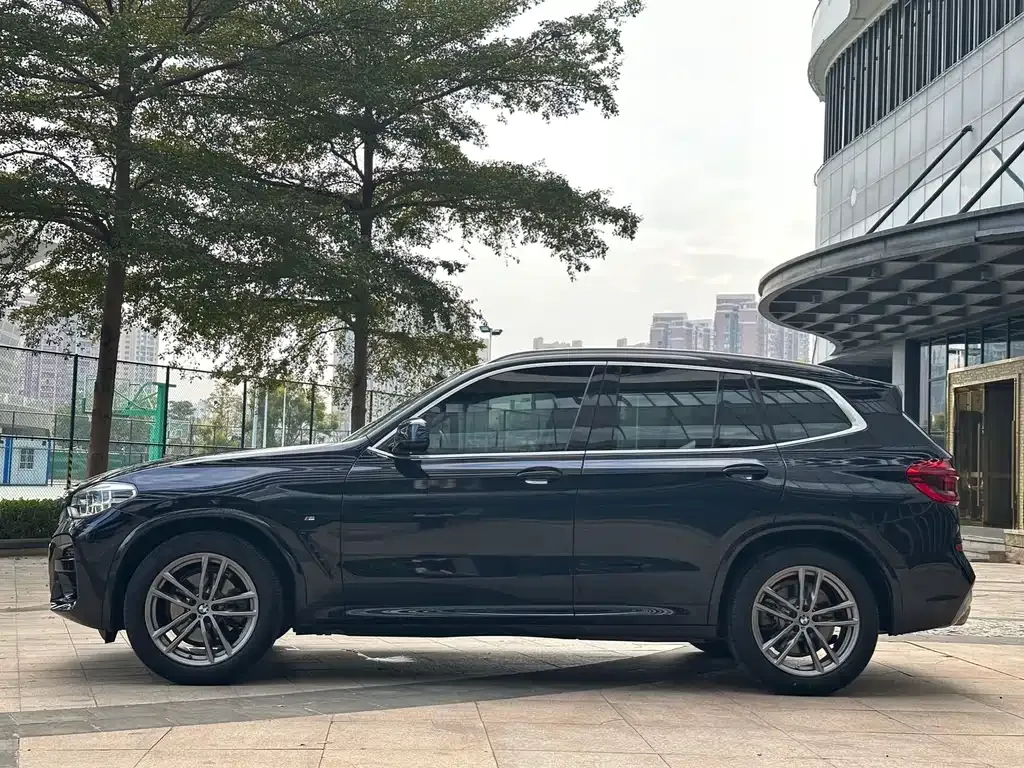 BMW X3 — фото 9