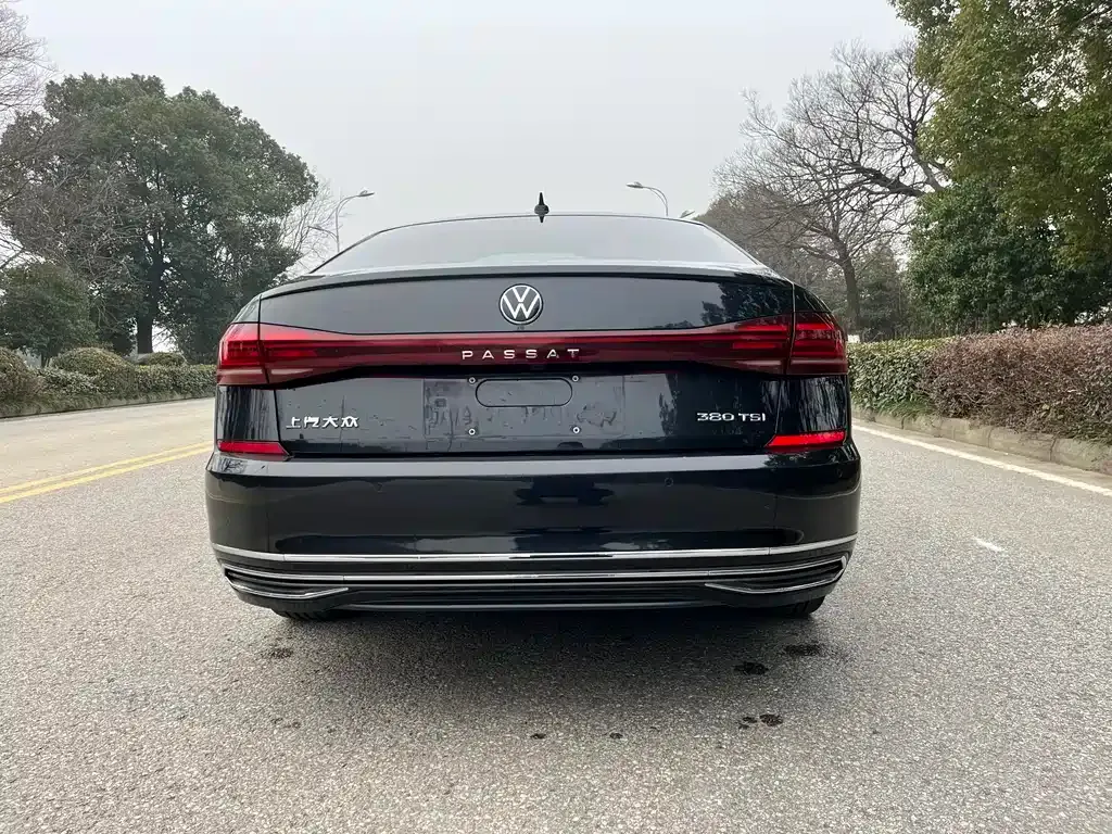 Volkswagen Passat — фото 4