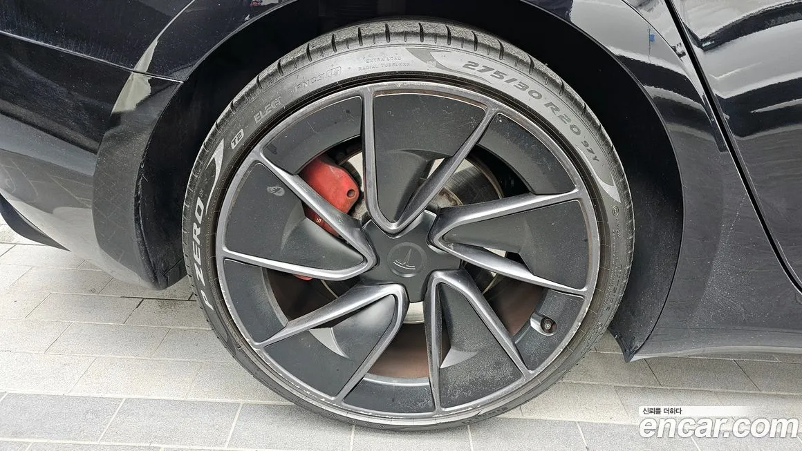 Tesla Model 3 — фото 10