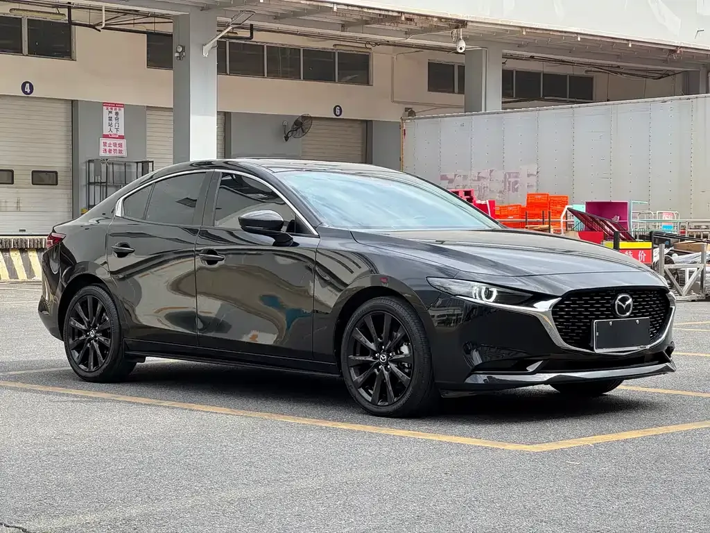 Mazda 3 Axela — фото 10