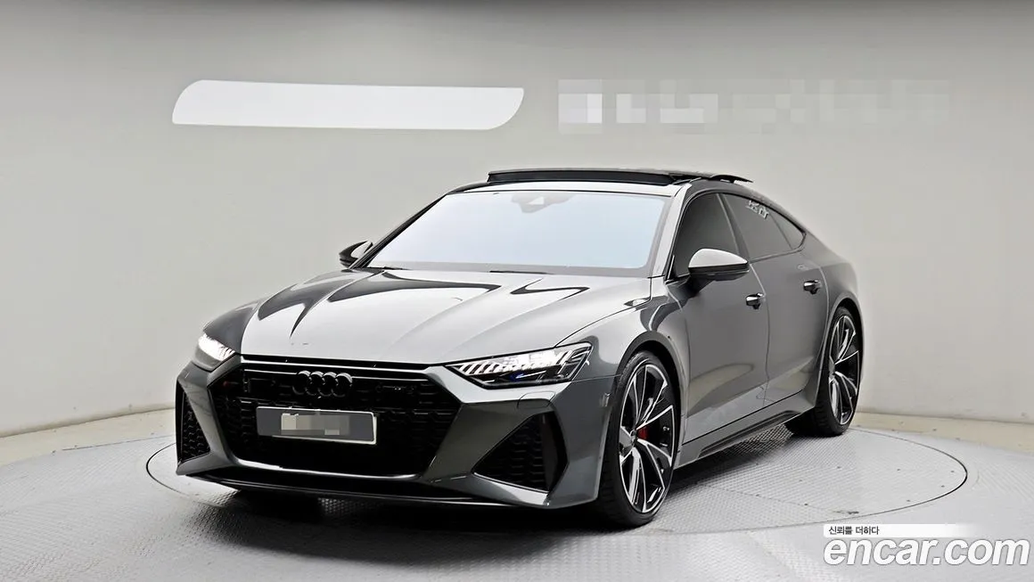 Audi RS7 — фото 1