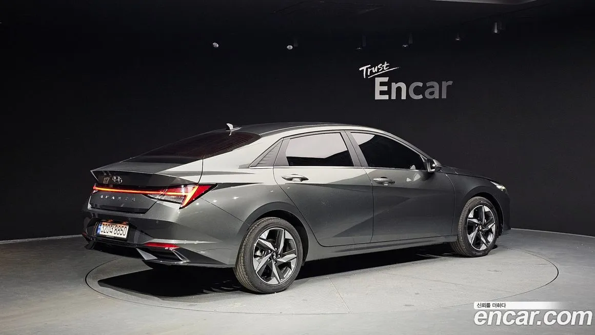 Hyundai AVANTE — фото 3