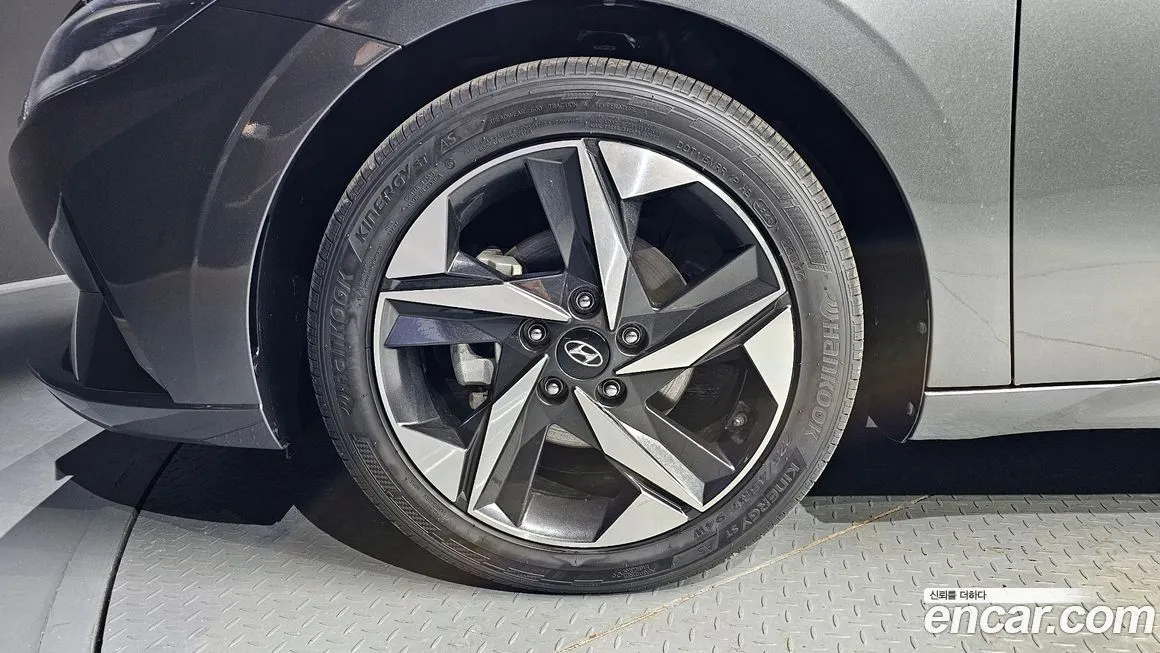 Hyundai AVANTE — фото 10