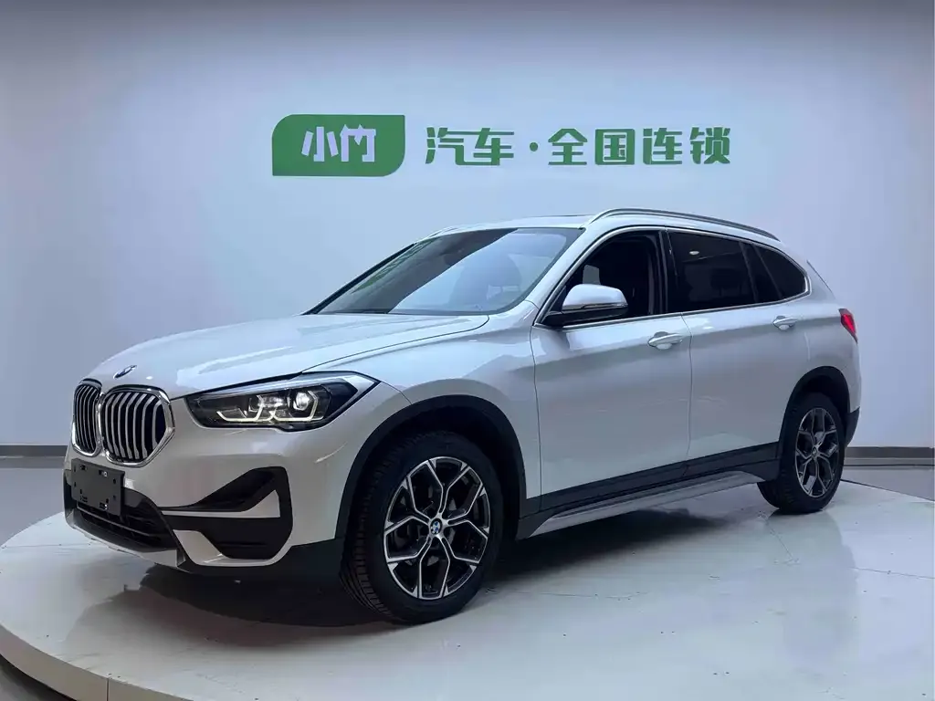 BMW X1 — фото 1