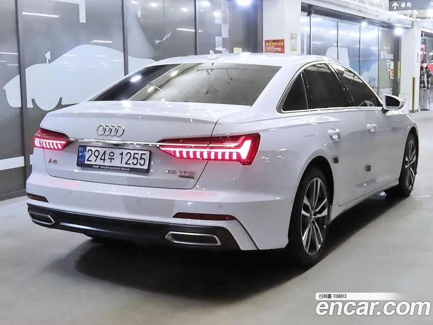 Audi A6 — фото 2
