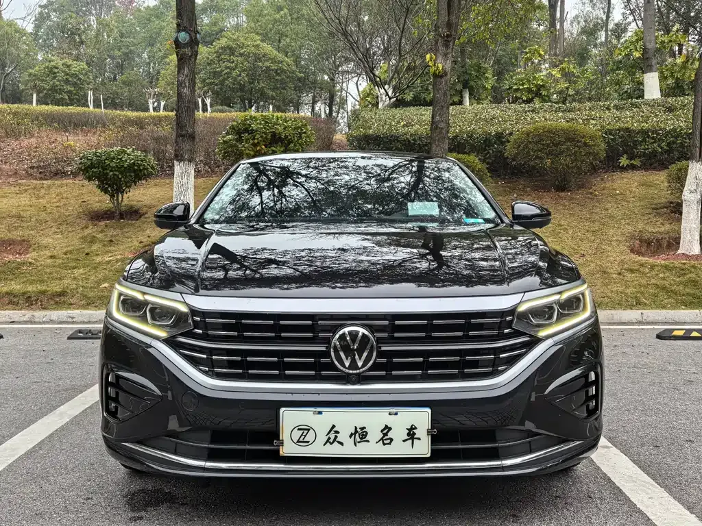 Volkswagen Passat — фото 8