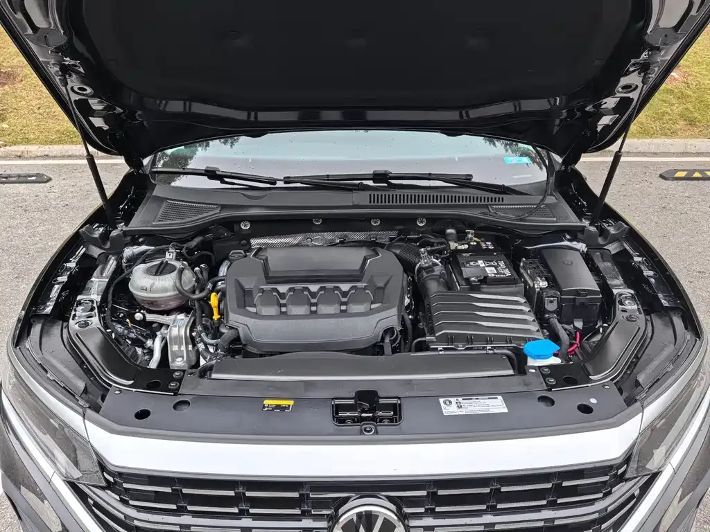 Volkswagen Passat — фото 7