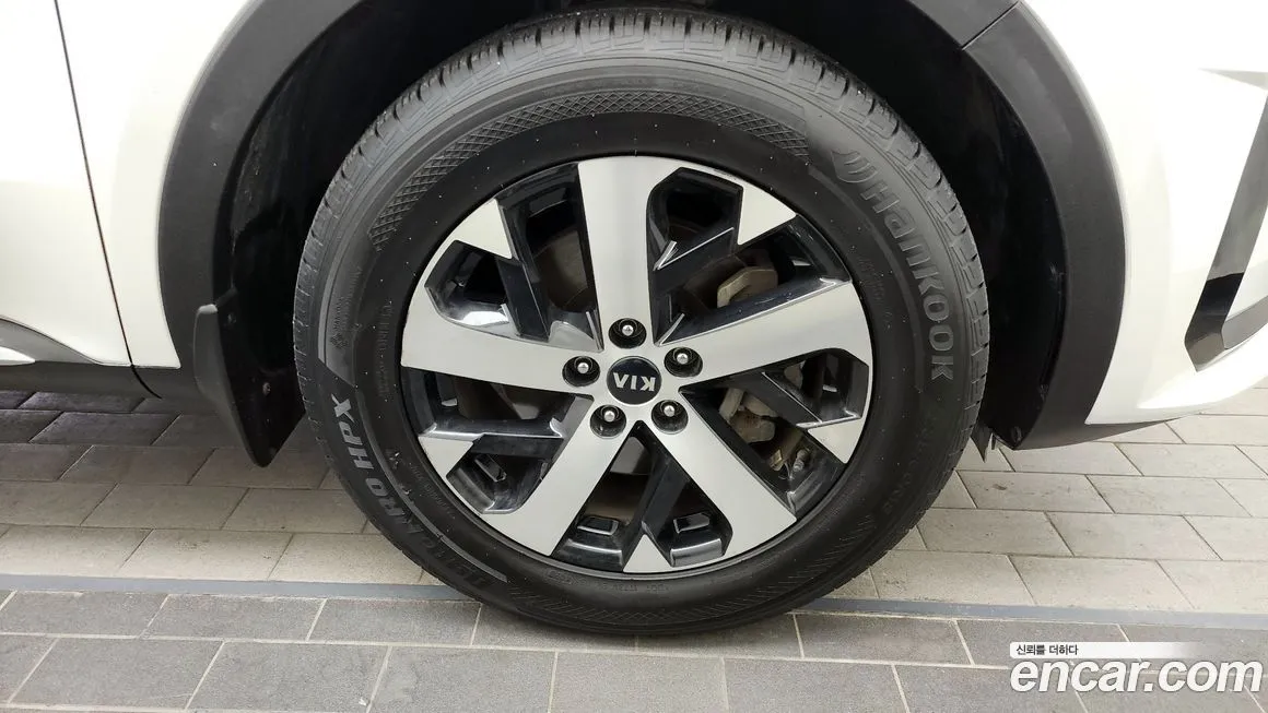 Kia Sorento — фото 9