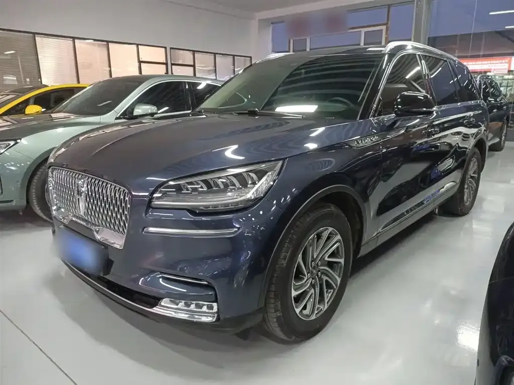 Lincoln Aviator — фото 1