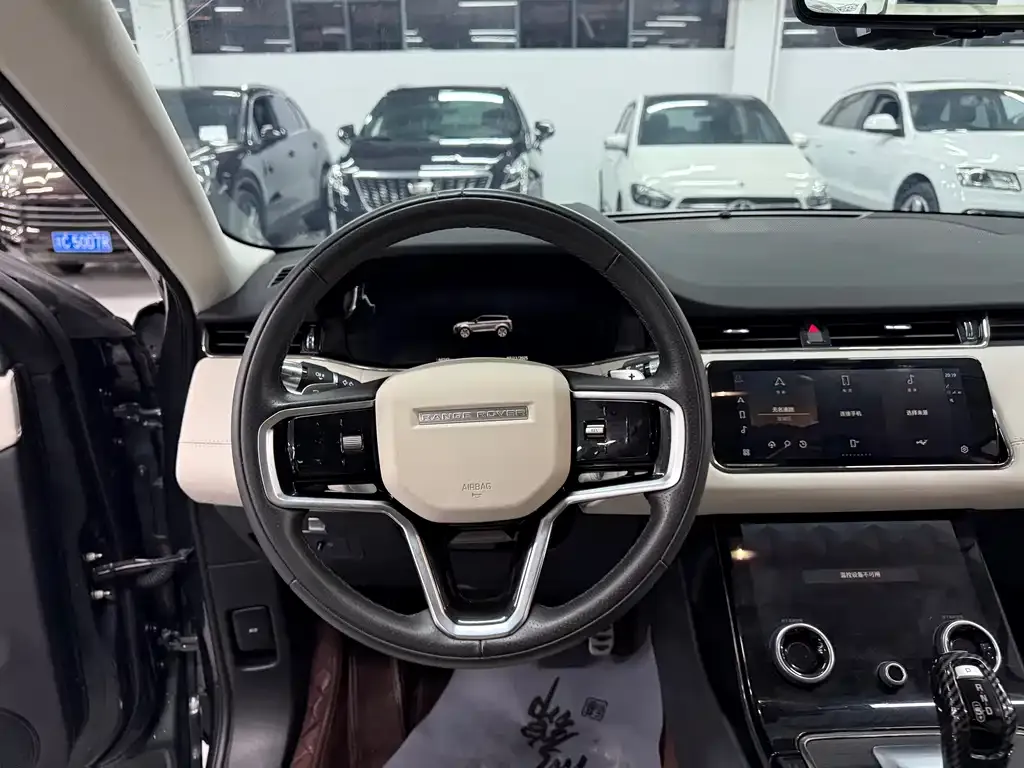 Land Rover Evoque — фото 10