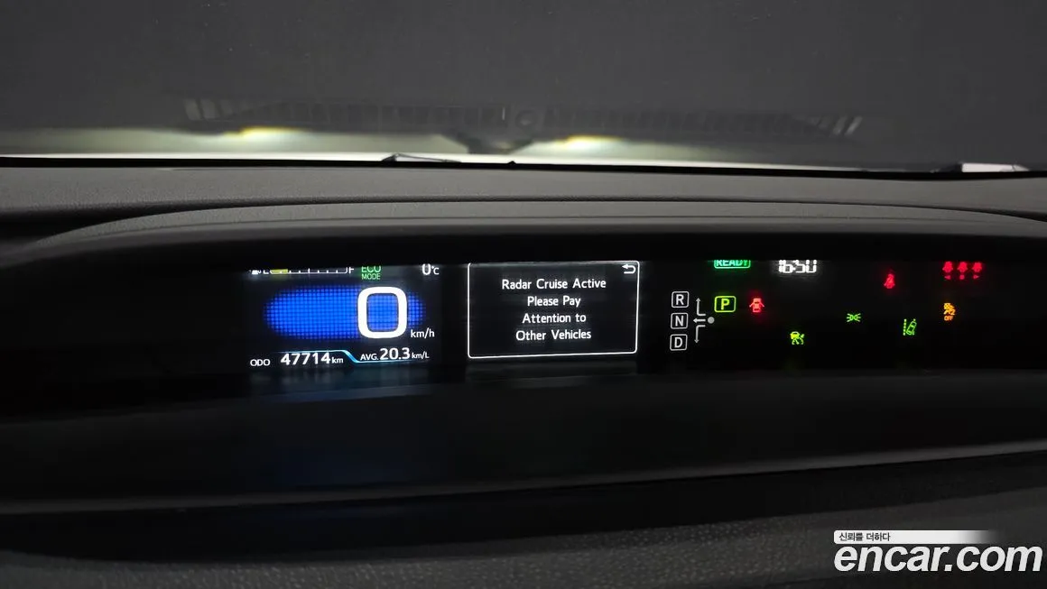 Toyota Prius — фото 6
