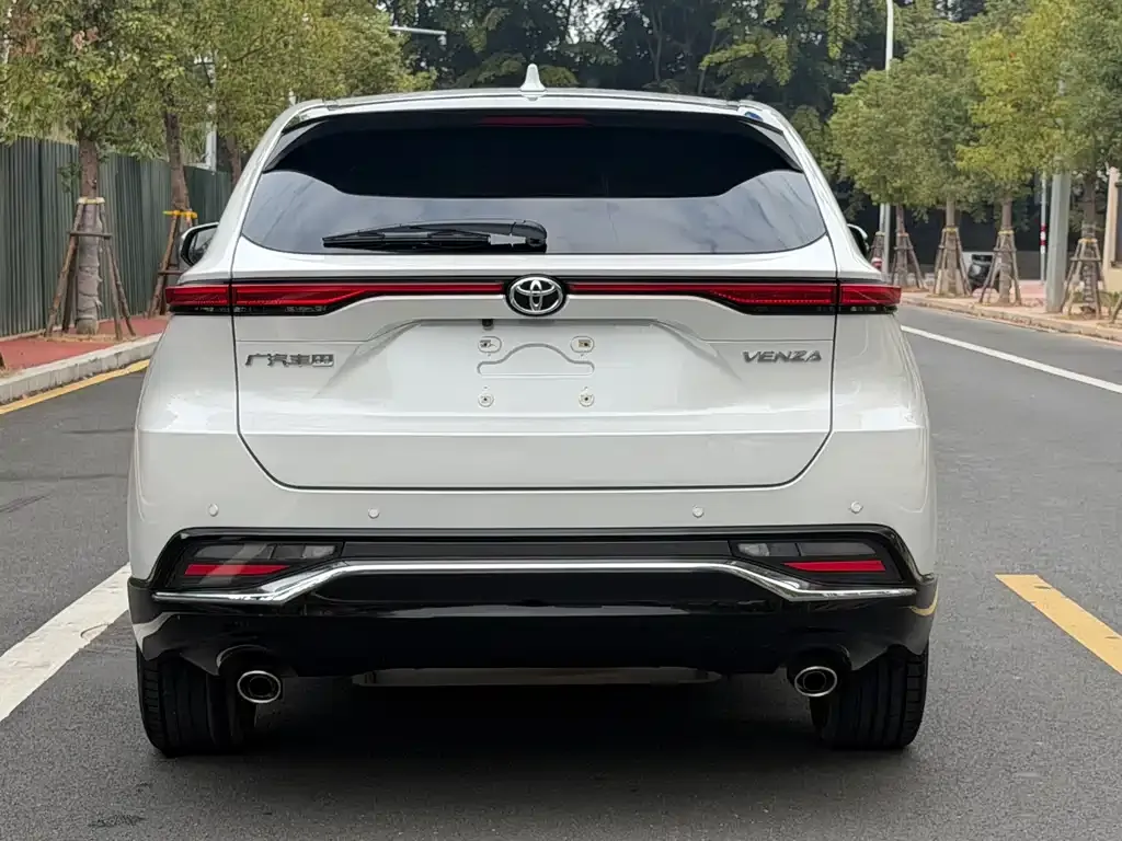 Toyota Venza — фото 8