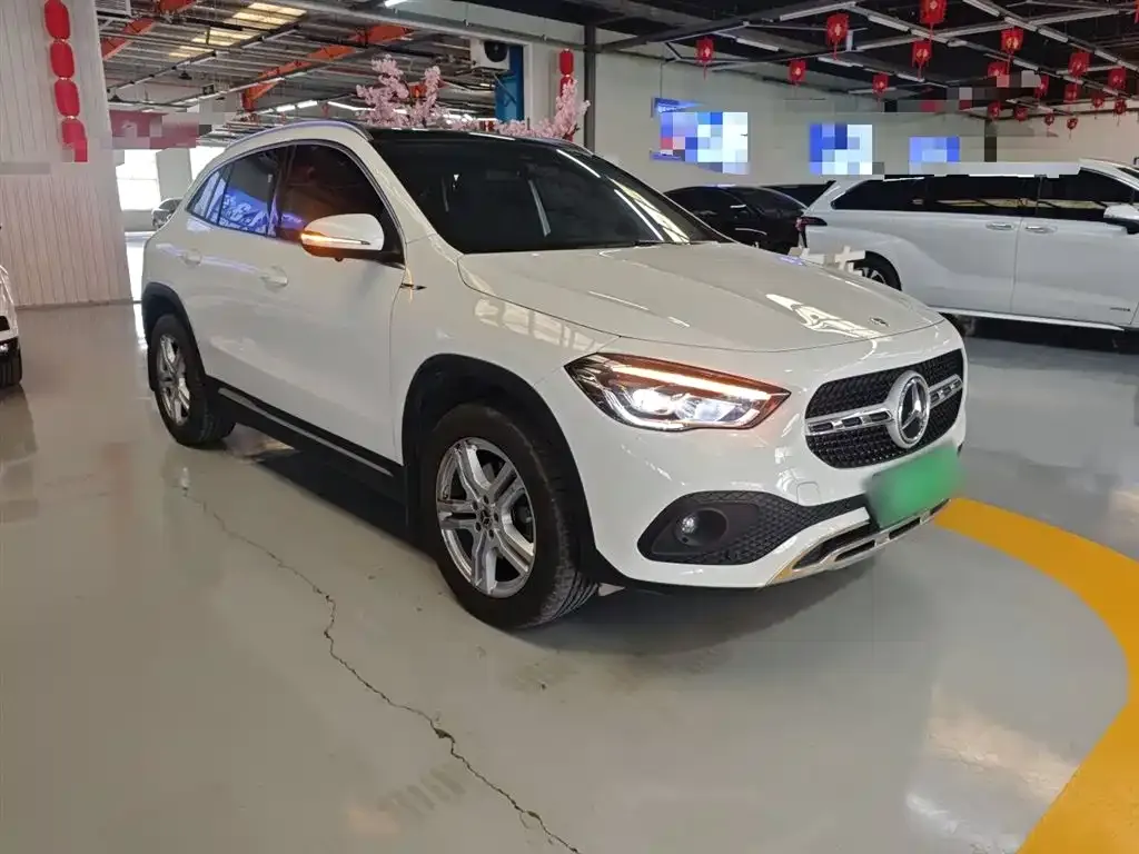 Mercedes-Benz GLA — фото 4