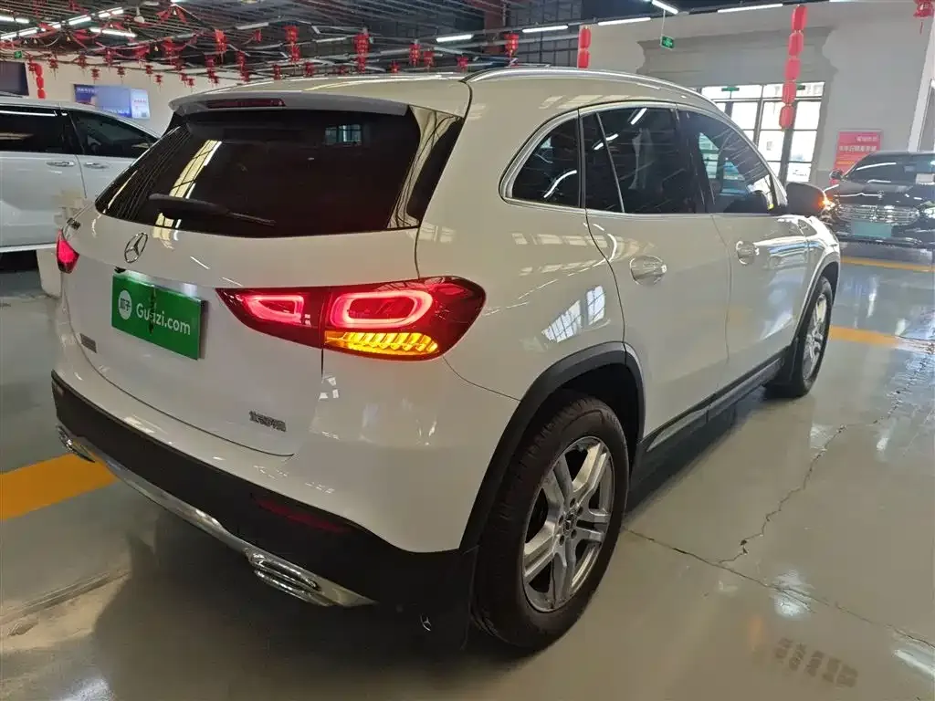 Mercedes-Benz GLA — фото 6