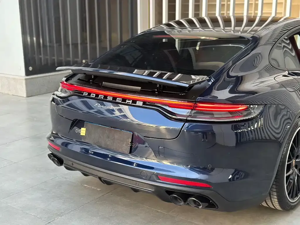 Porsche Panamera — фото 10