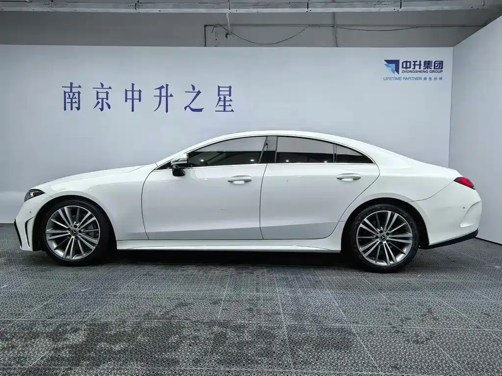 Mercedes-Benz CLS — фото 6