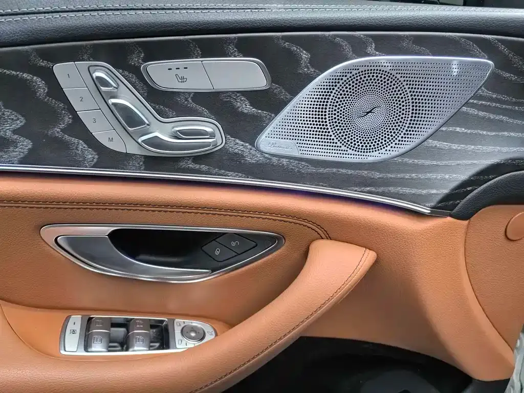 Mercedes-Benz CLS — фото 9