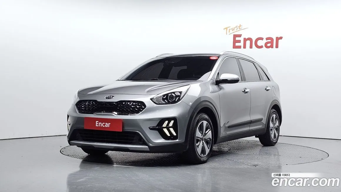 Kia Niro — фото 1