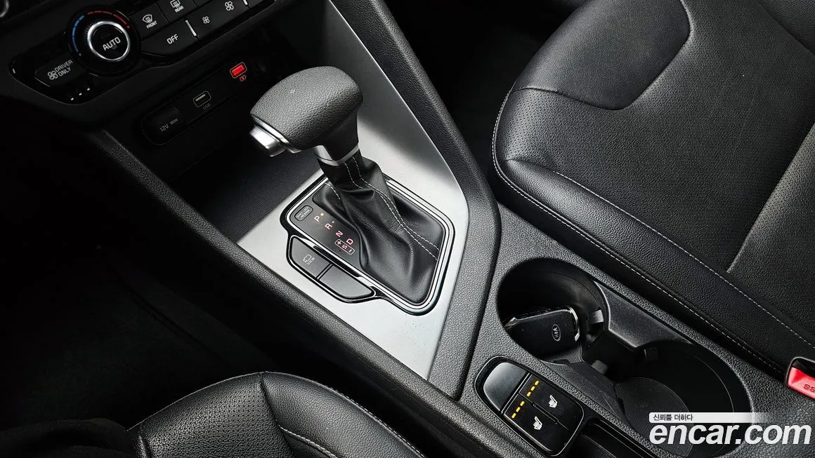 Kia Niro — фото 10
