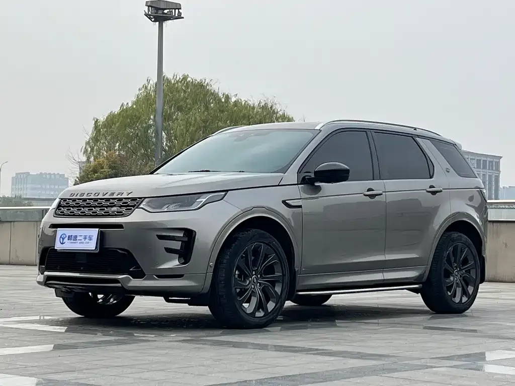 Land Rover Discovery Sport — фото 1