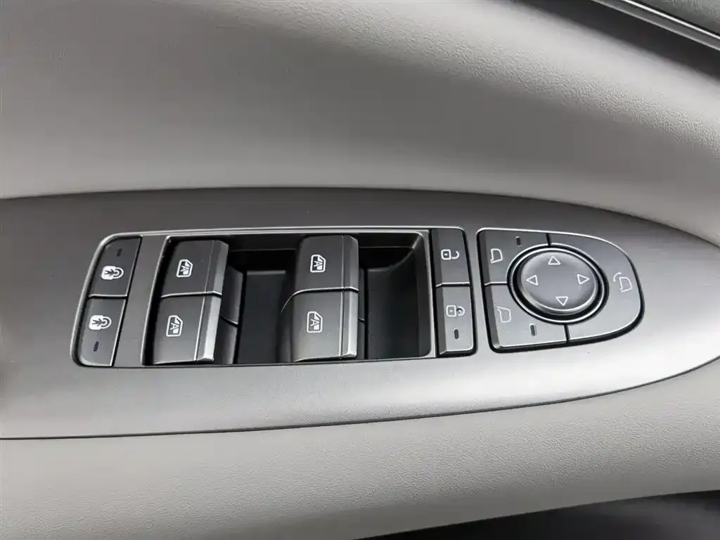 BYD Hiace 06 — фото 8