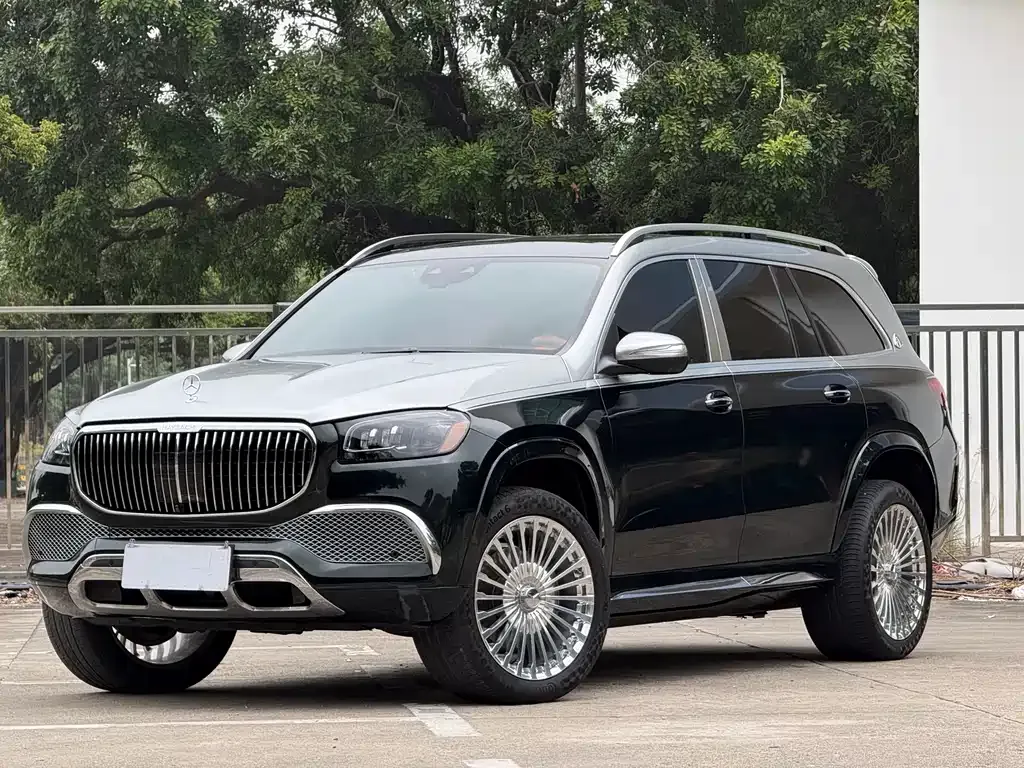 Mercedes-Benz GLS — фото 1
