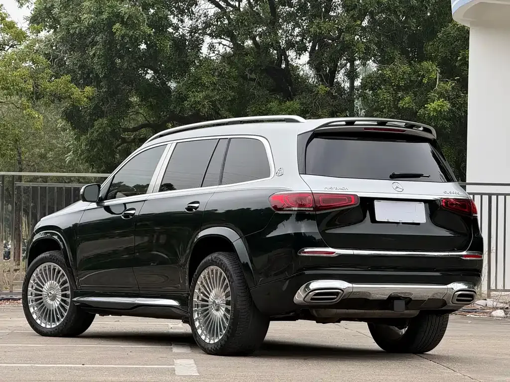 Mercedes-Benz GLS — фото 9