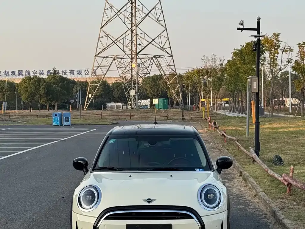 MINI Cooper (3-door) — фото 2