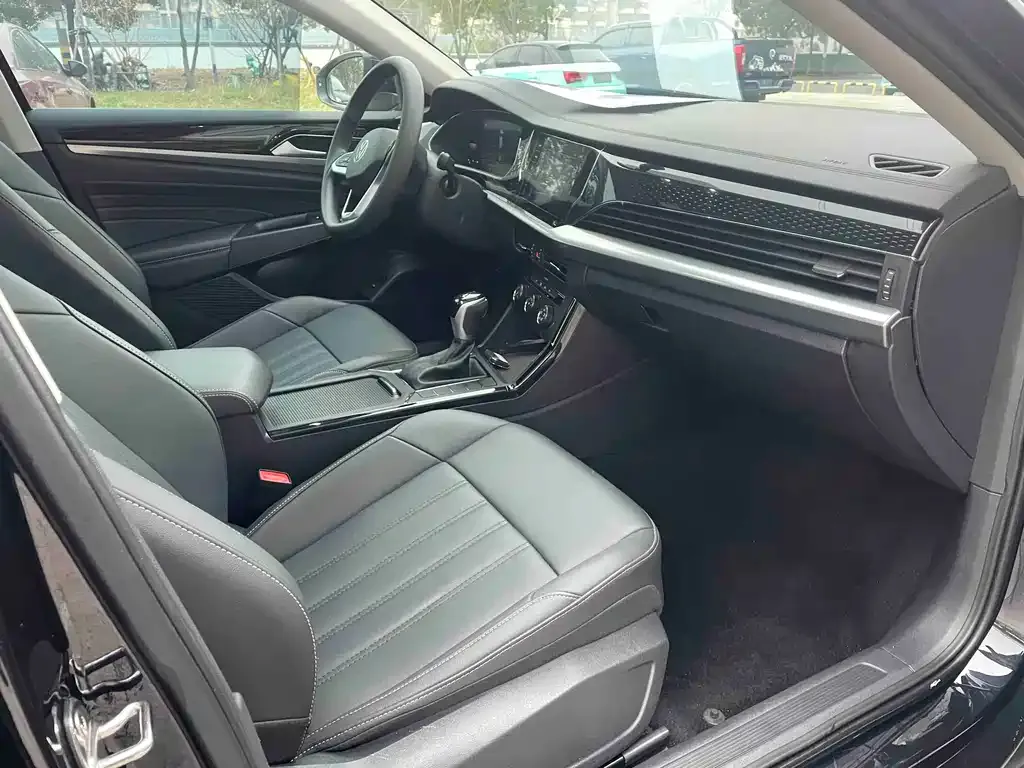 Volkswagen Passat — фото 3