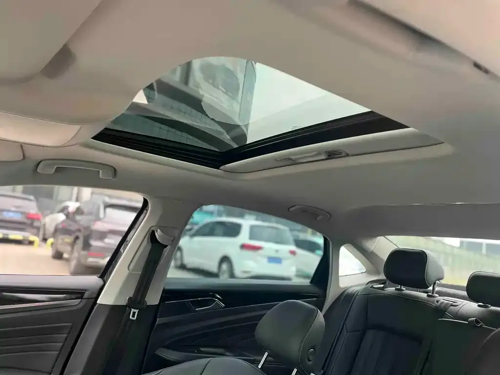 Volkswagen Passat — фото 2