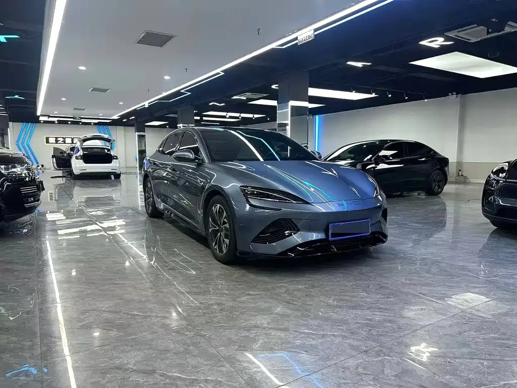 BYD Seal — фото 6