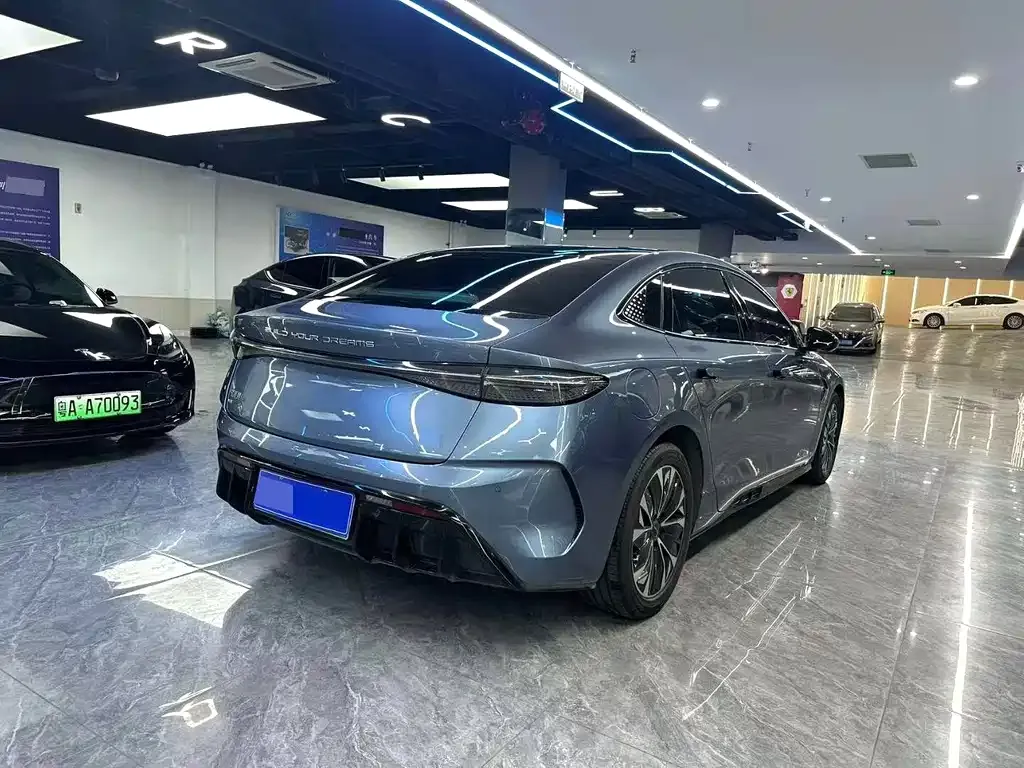 BYD Seal — фото 4