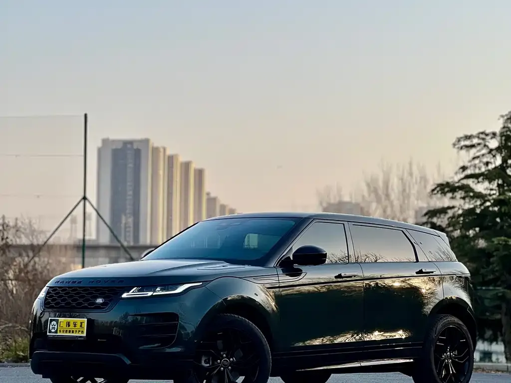 Land Rover Evoque — фото 1