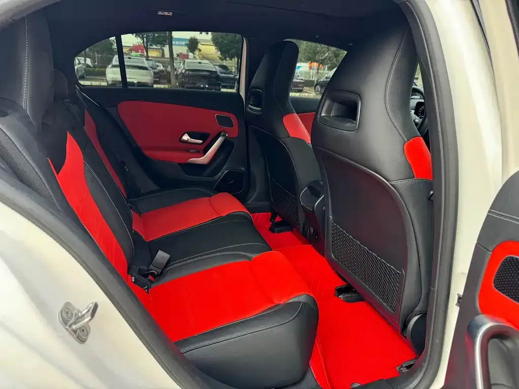 Mercedes-Benz A-Class AMG — фото 4
