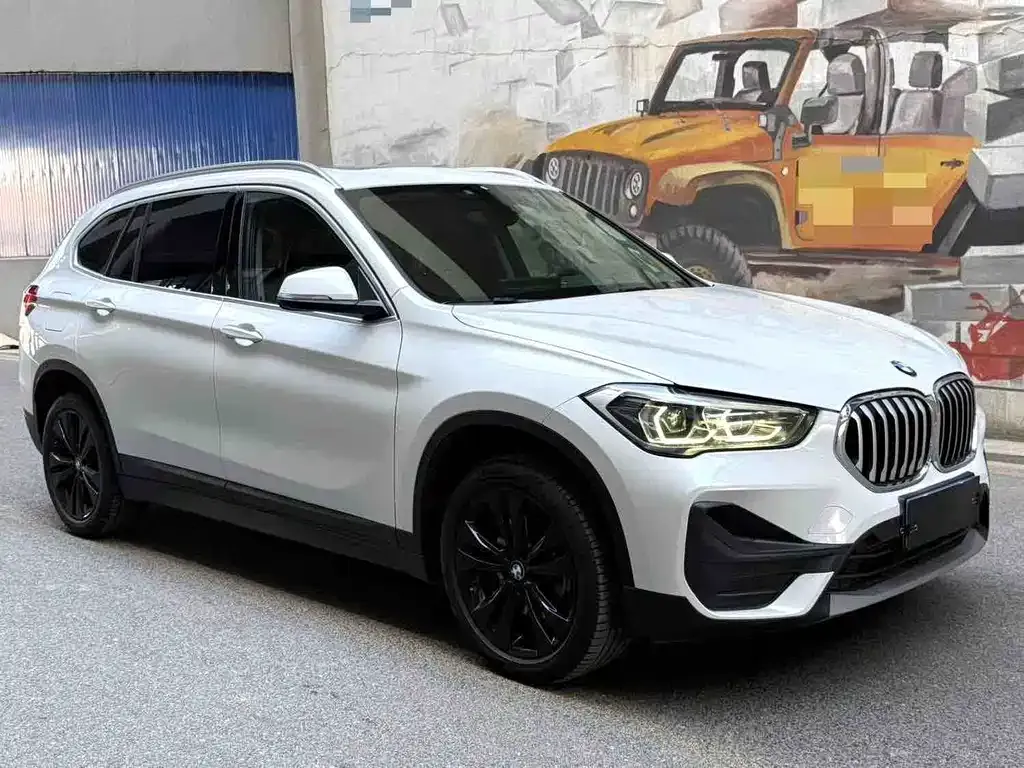 BMW X1 — фото 7