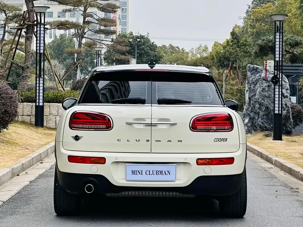 MINI Clubman — фото 3
