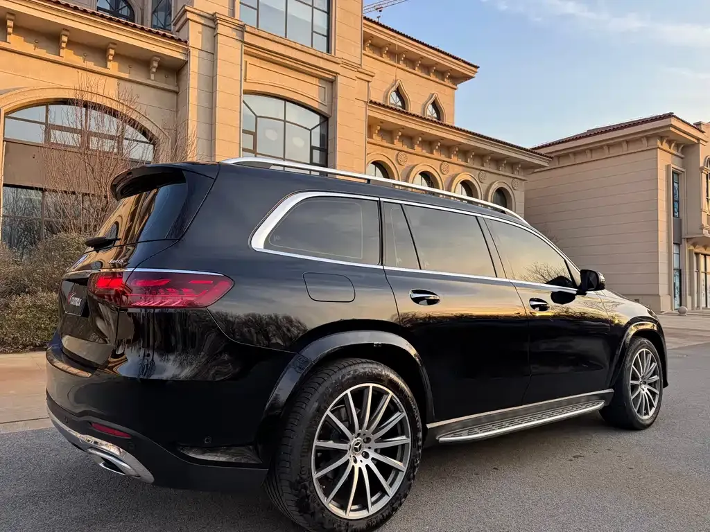 Mercedes-Benz GLS — фото 9