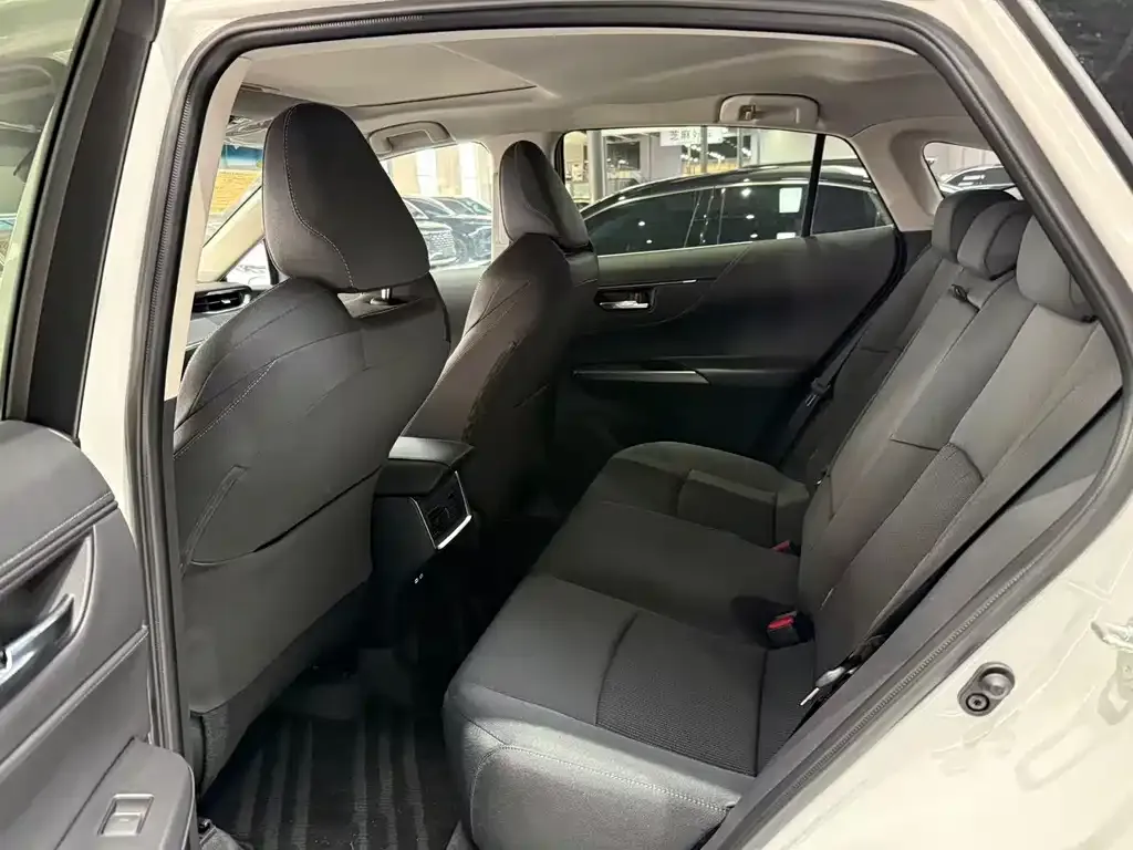 Toyota Harrier — фото 8
