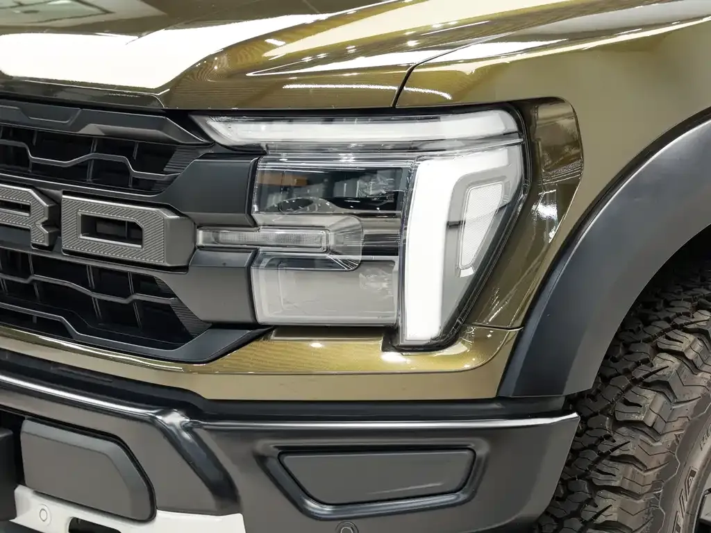 Ford F-150 Raptor — фото 10