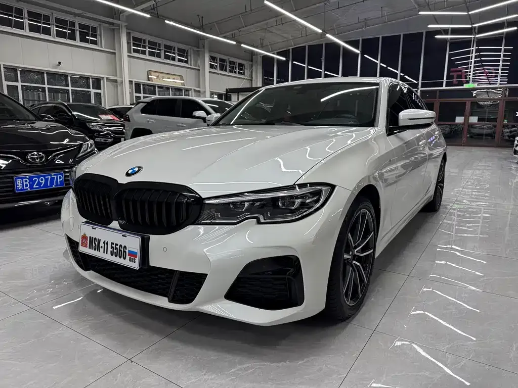 BMW 3 Series — фото 1