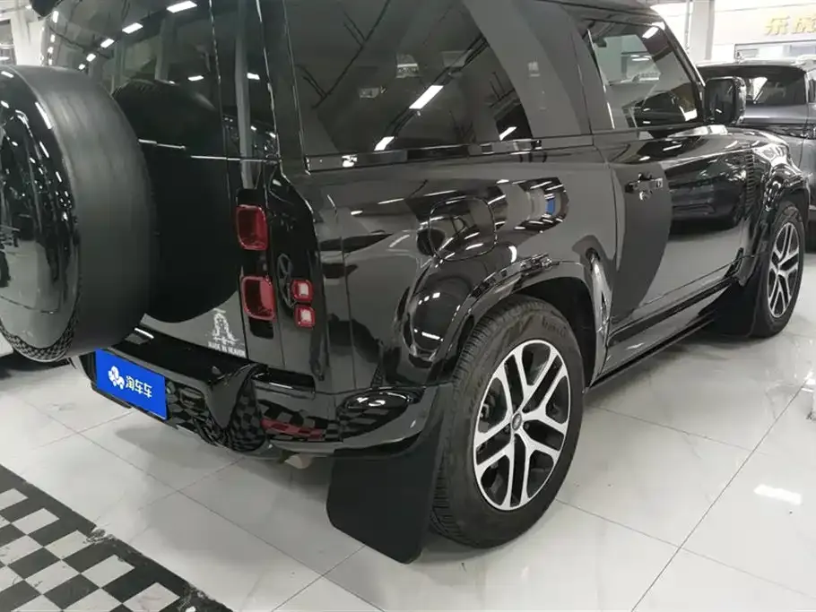 Land Rover Defender — фото 10