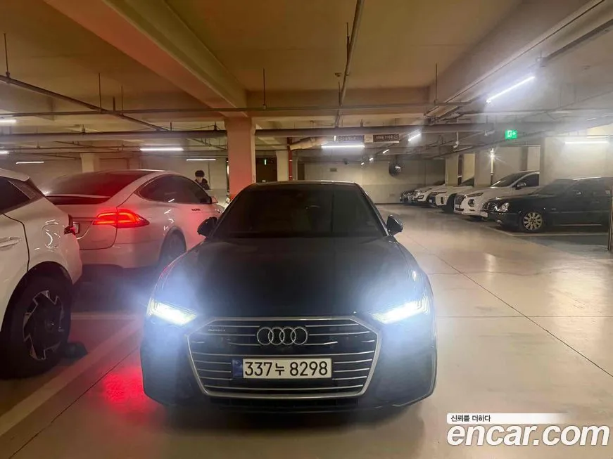 Audi A6 — фото 1