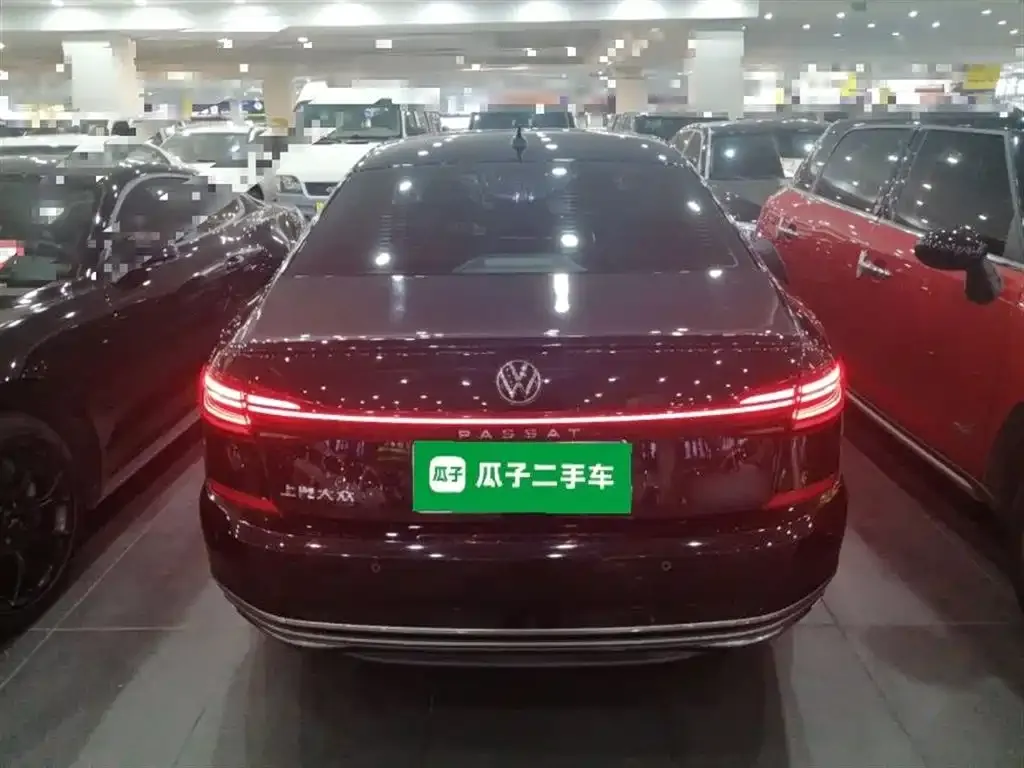 Volkswagen Passat — фото 10