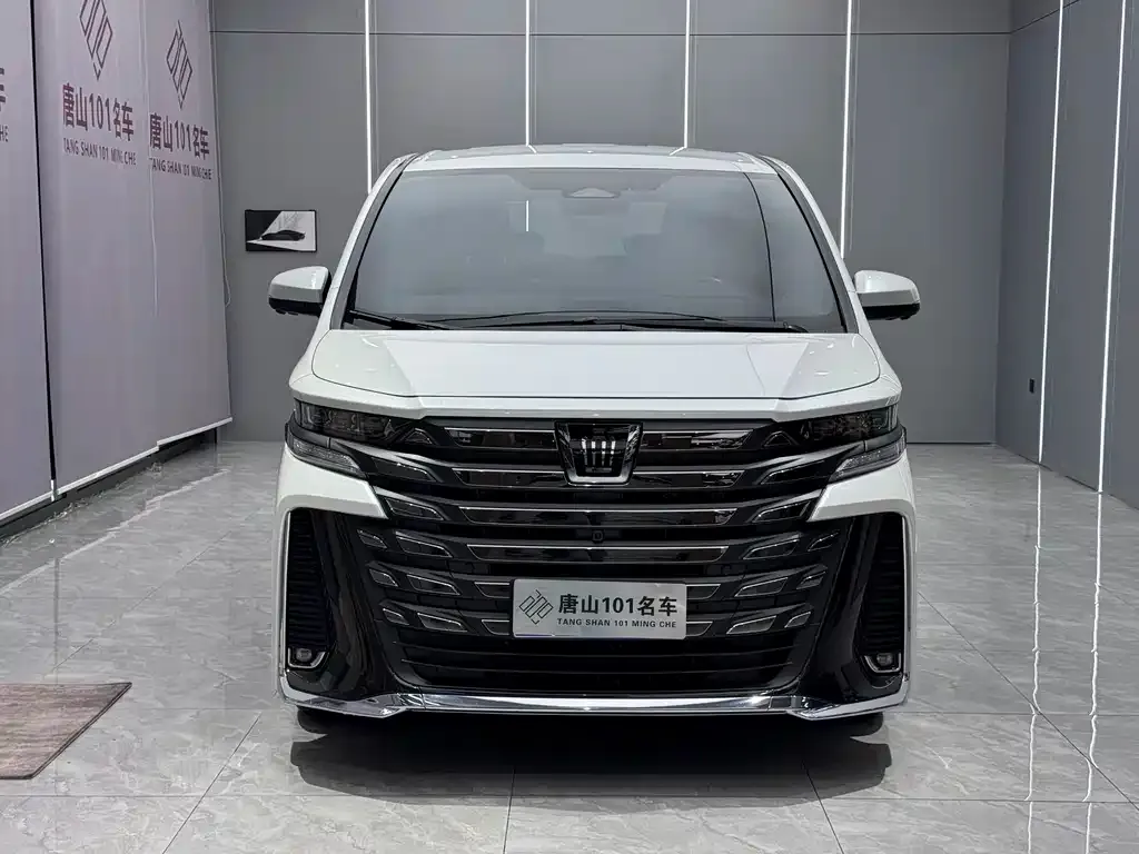 Toyota Vellfire — фото 10