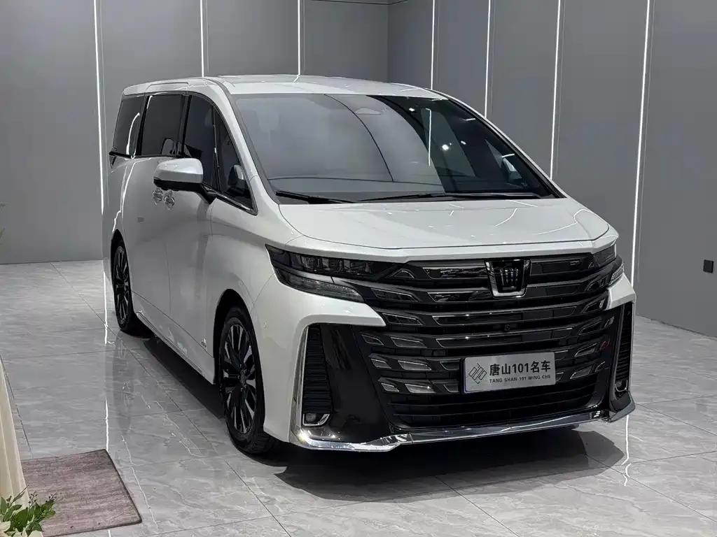 Toyota Vellfire — фото 4